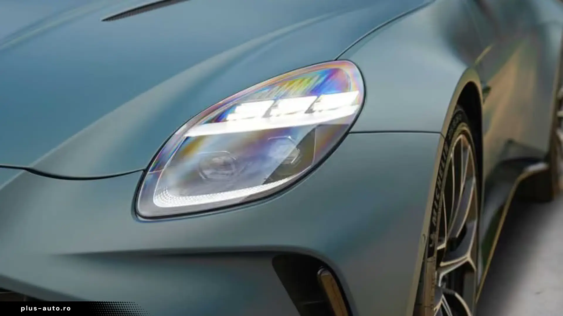 Aston Martin V8 Vantage Roadster
