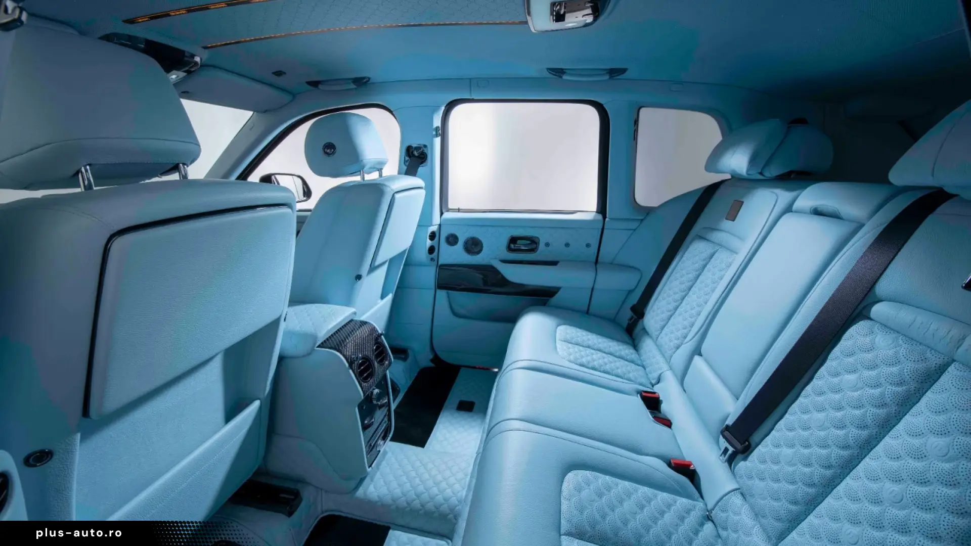 Rolls-Royce Cullinan BRABUS 700 BLUE SKY