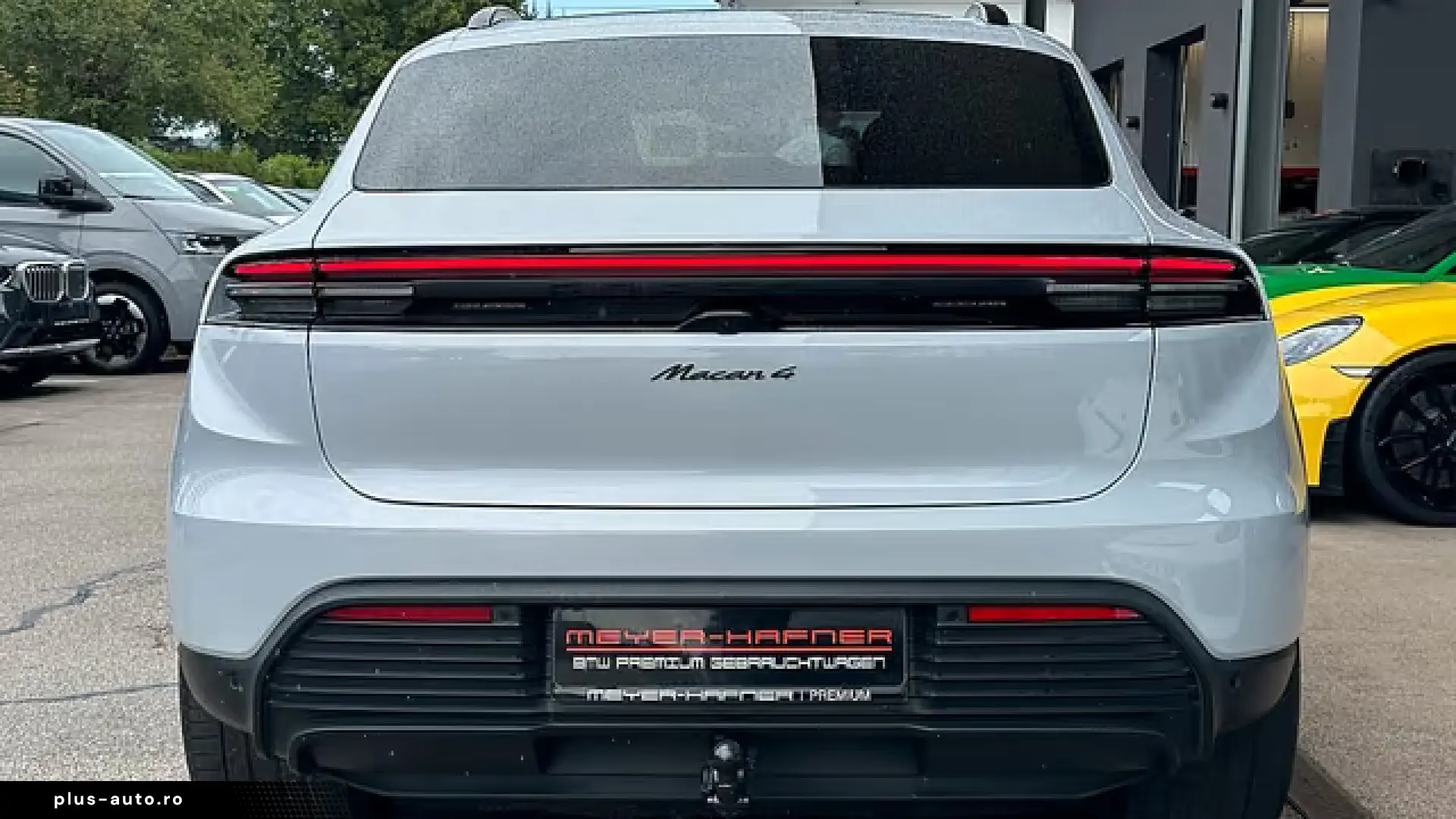 Porsche Macan 4   AHK   PANO   Sportsitz