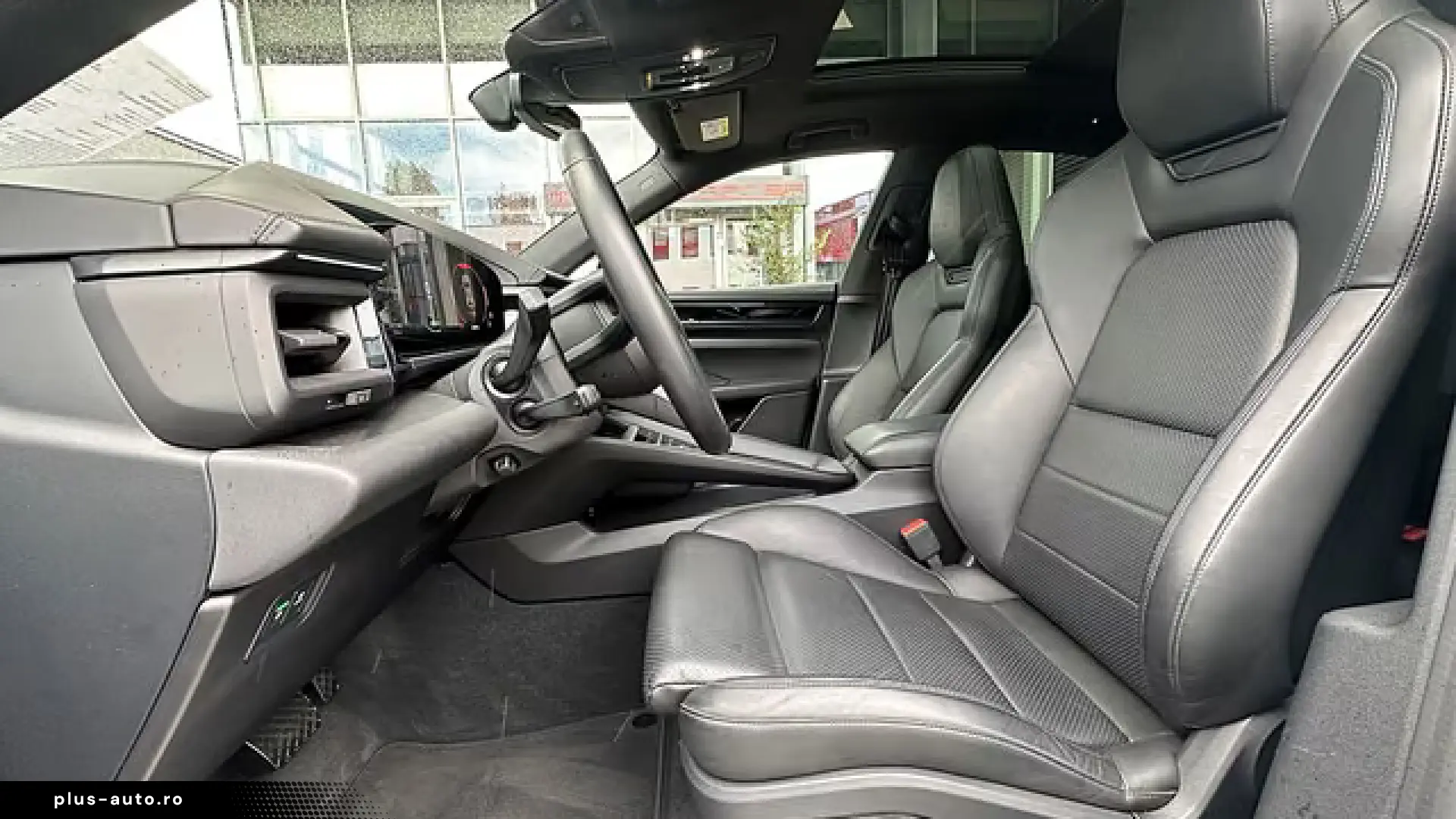 Porsche Macan 4   AHK   PANO   Sportsitz