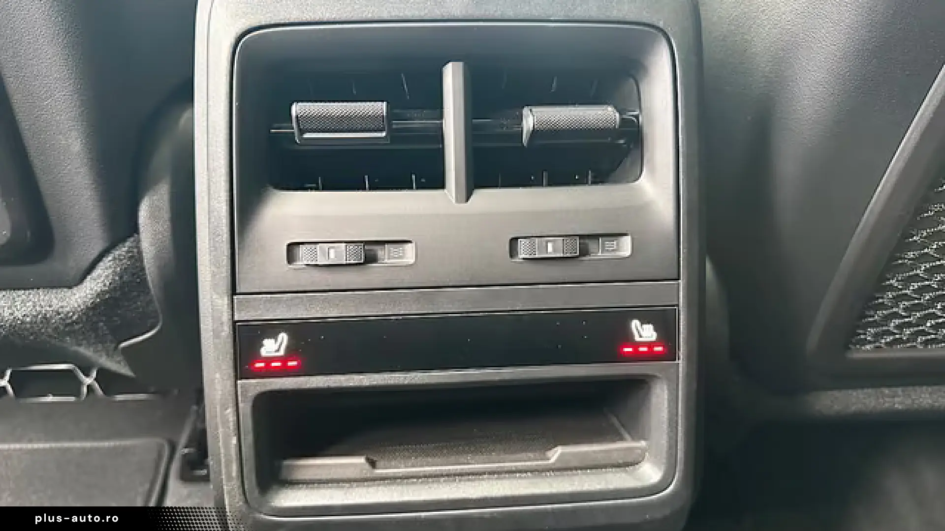 Porsche Macan 4   AHK   PANO   Sportsitz