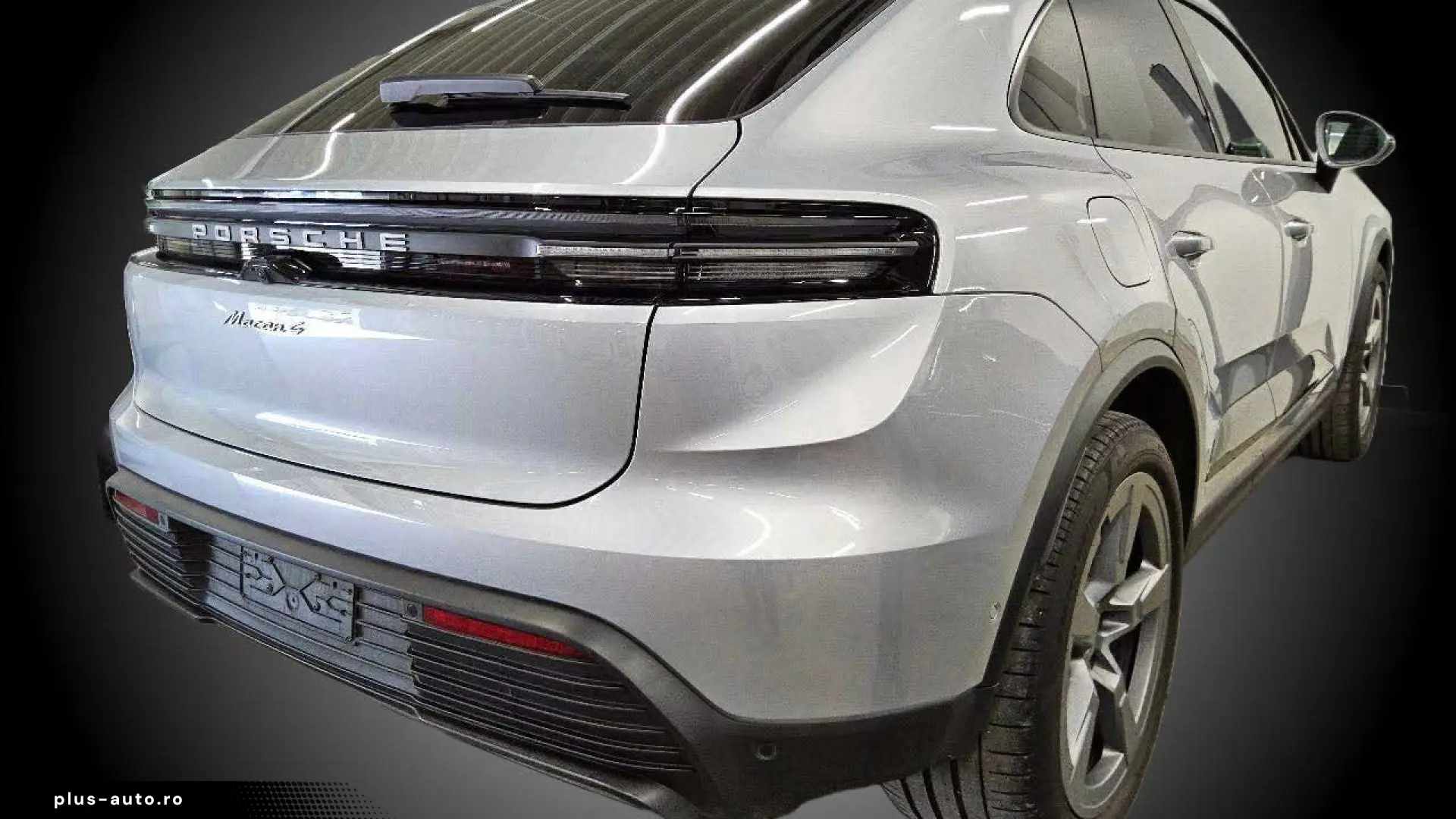 Porsche Macan Electric 4