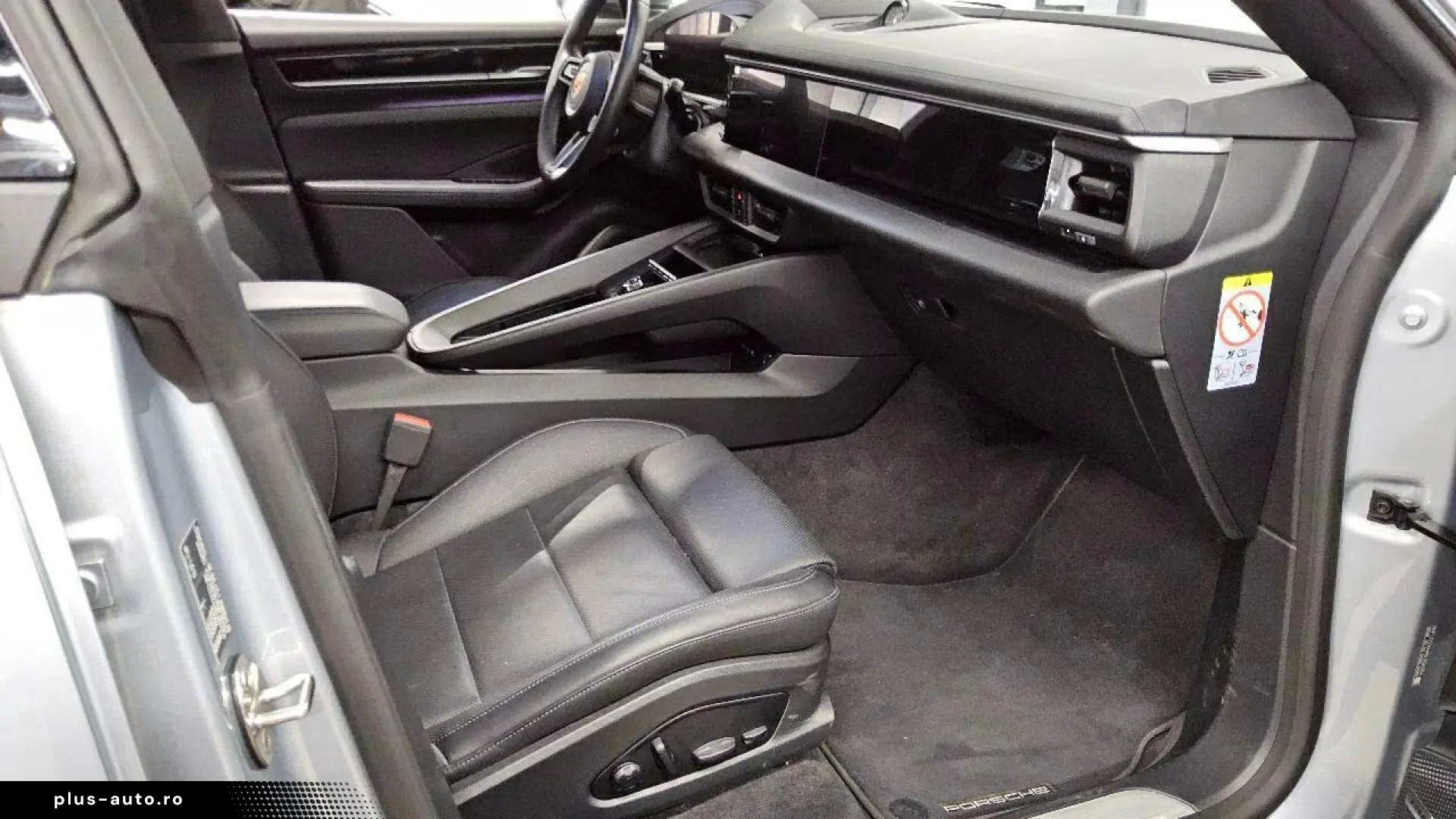 Porsche Macan Electric 4