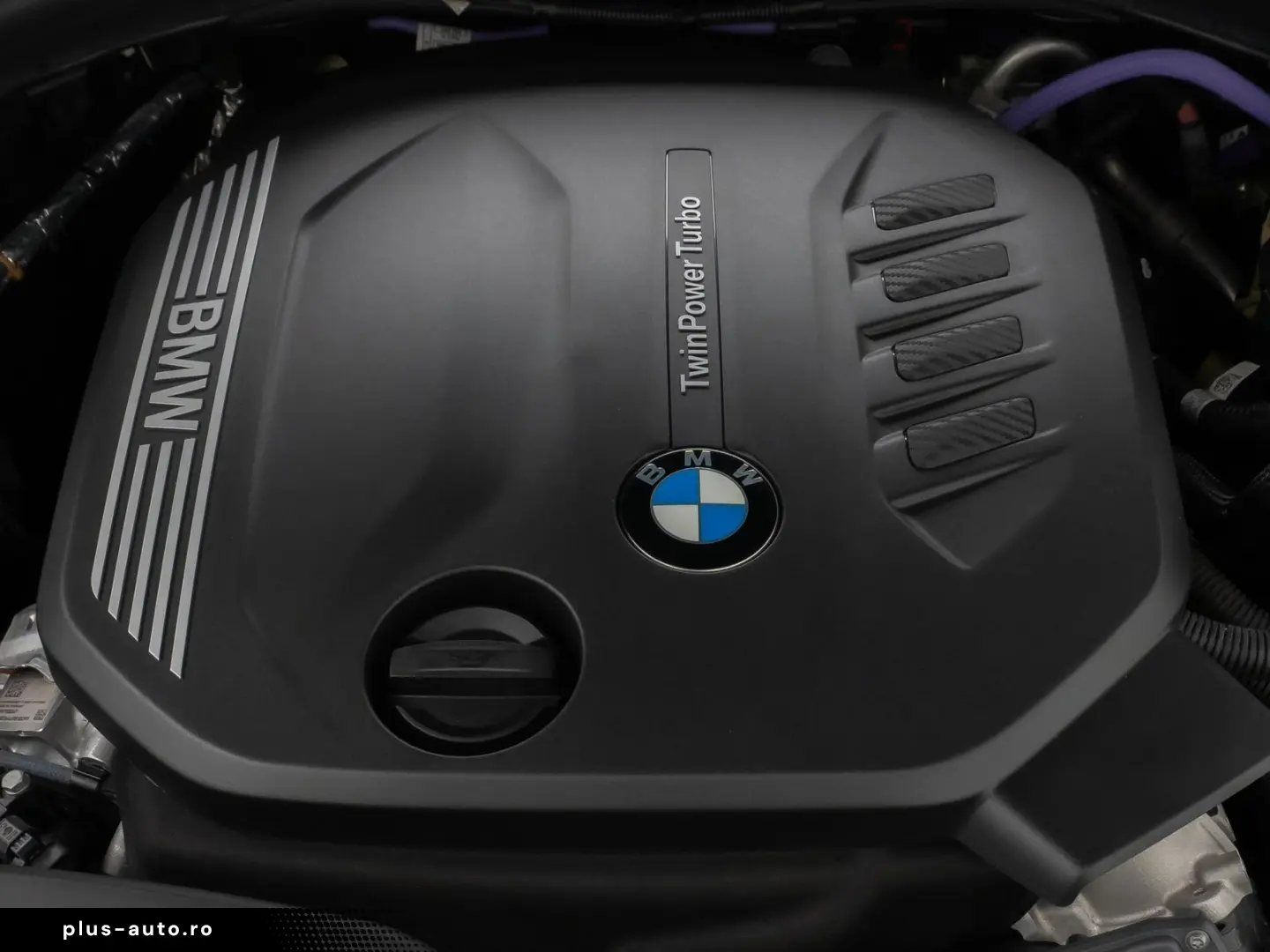 BMW 318d M Sport Panorama Kamera HUD DAB HiFi AHK