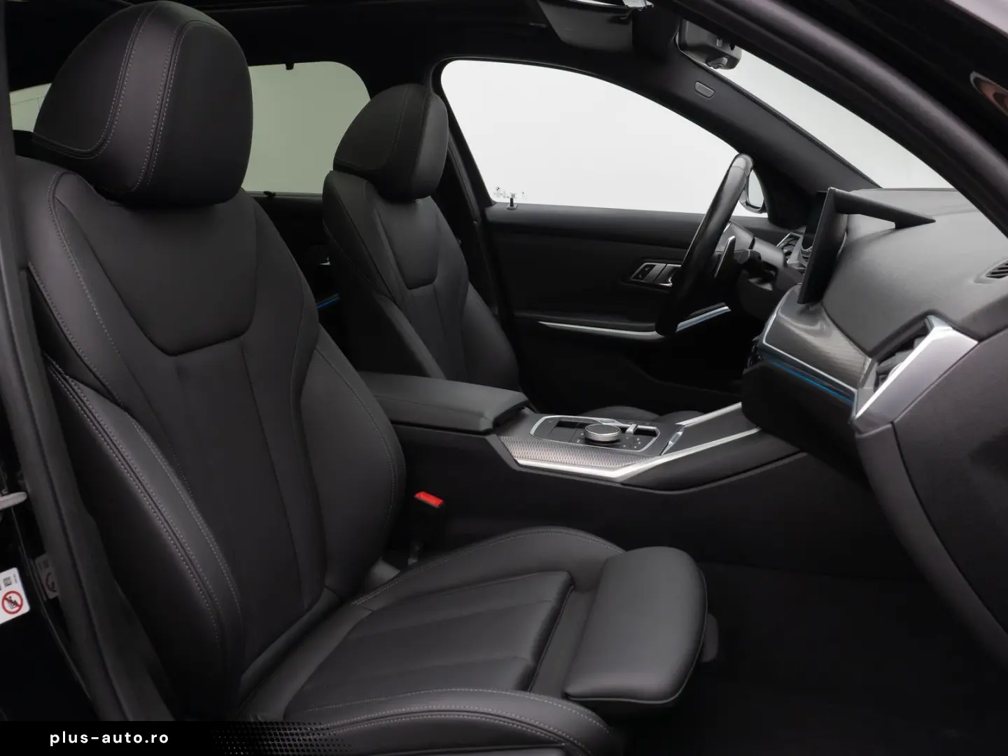 BMW 318d M Sport Panorama Kamera HUD DAB HiFi AHK