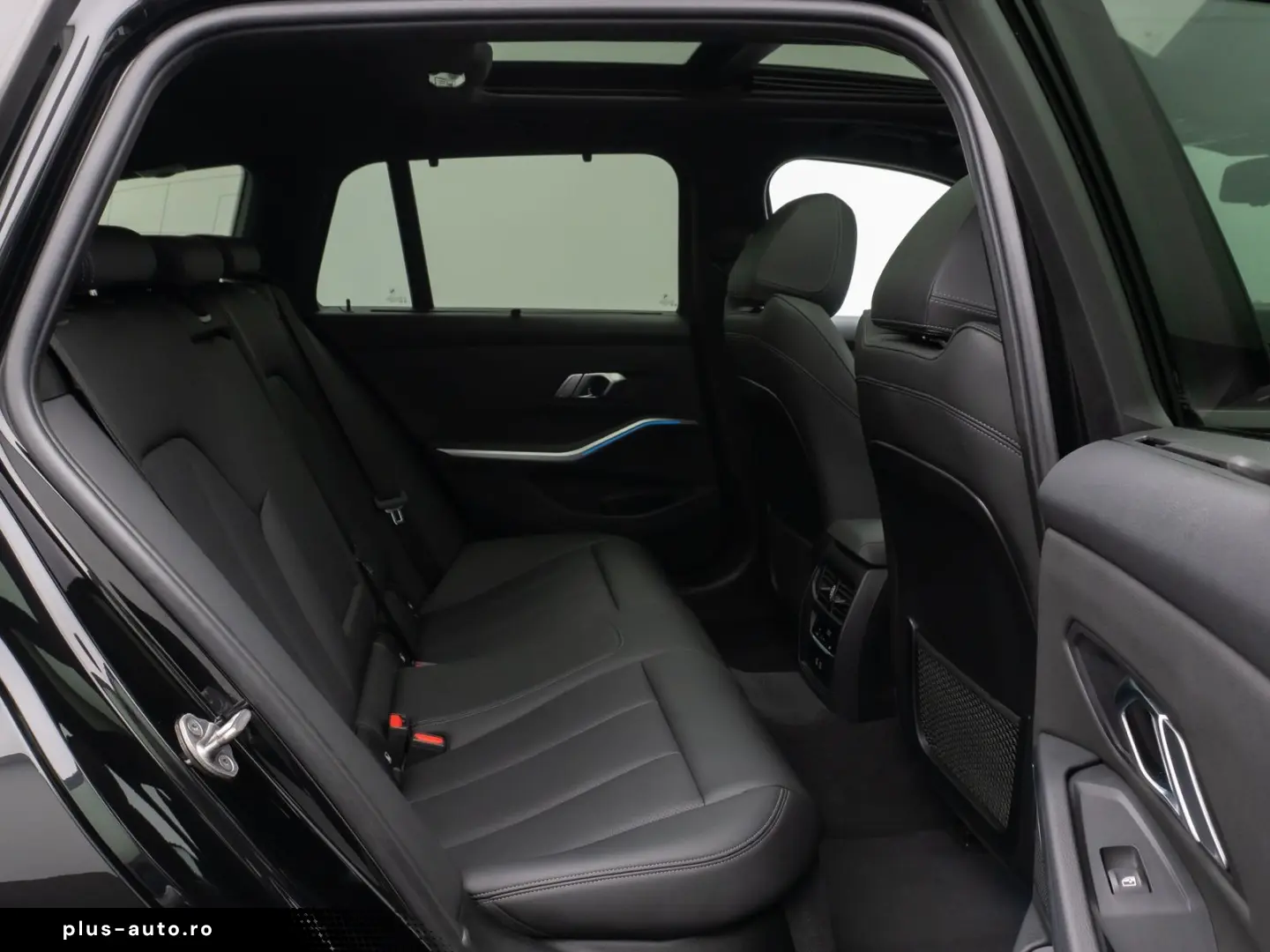 BMW 318d M Sport Panorama Kamera HUD DAB HiFi AHK