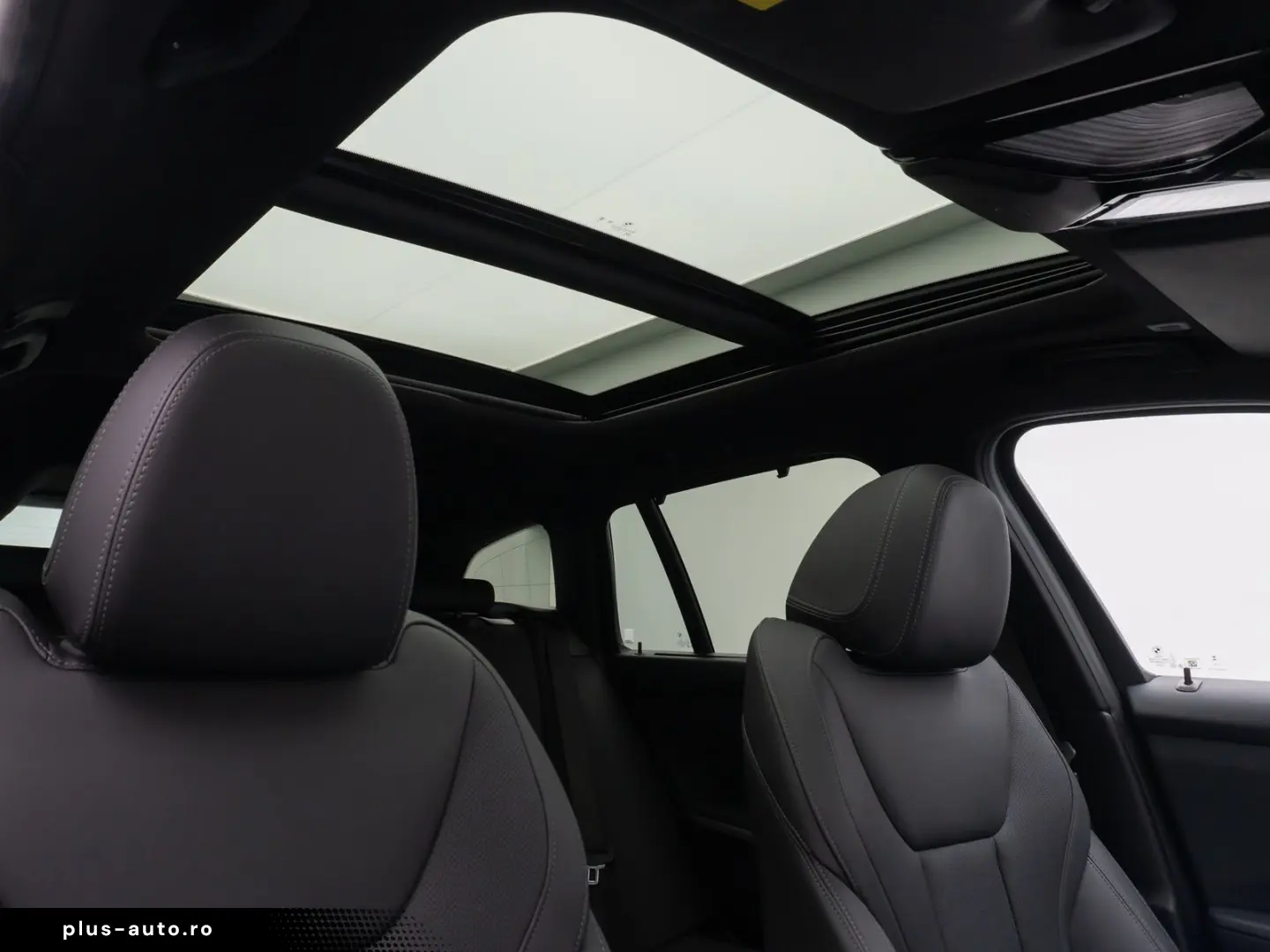 BMW 318d M Sport Panorama Kamera HUD DAB HiFi AHK