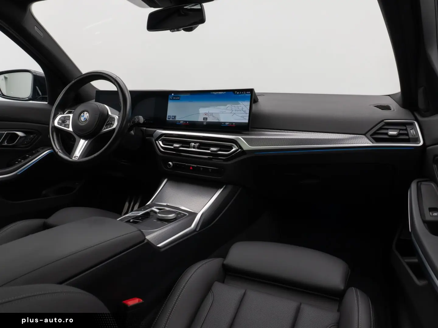 BMW 318d M Sport Panorama Kamera HUD DAB HiFi AHK