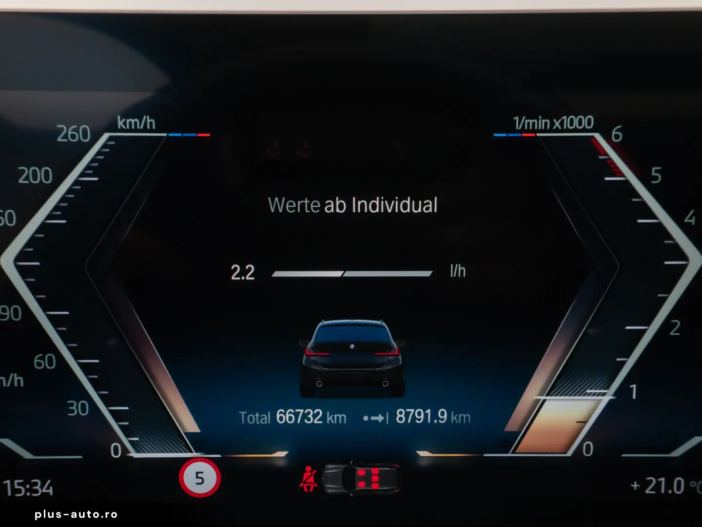 BMW 318d M Sport Panorama Kamera HUD DAB HiFi AHK