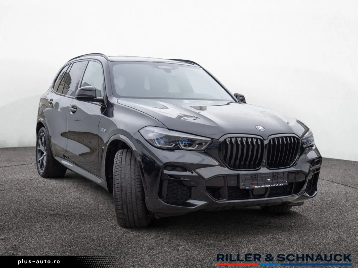 BMW X5 xDrive 45e M-Sport PANO LASER AHK H K AKTIVLE