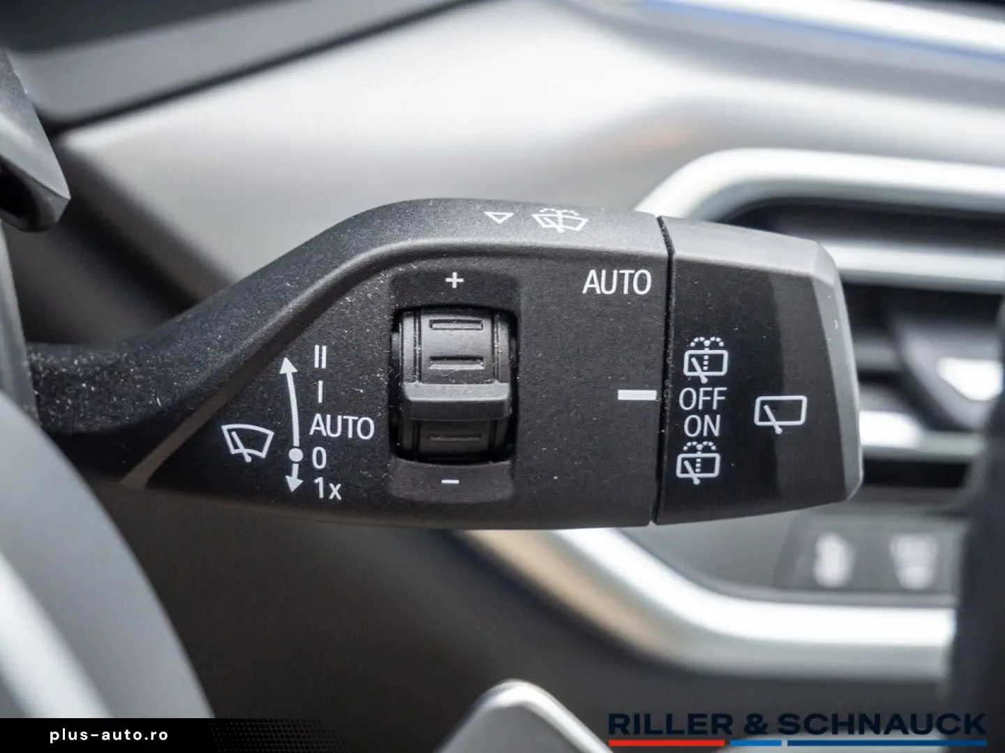BMW X5 xDrive 45e M-Sport PANO LASER AHK H K AKTIVLE