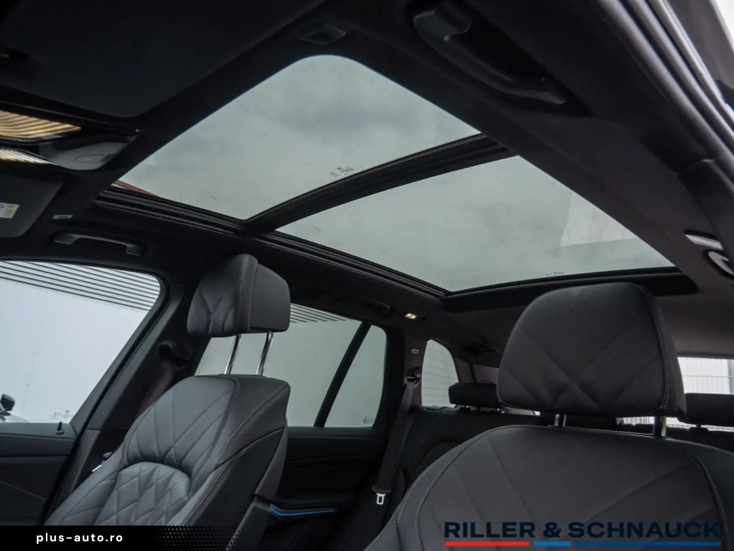 BMW X5 xDrive 45e M-Sport PANO LASER AHK H K AKTIVLE
