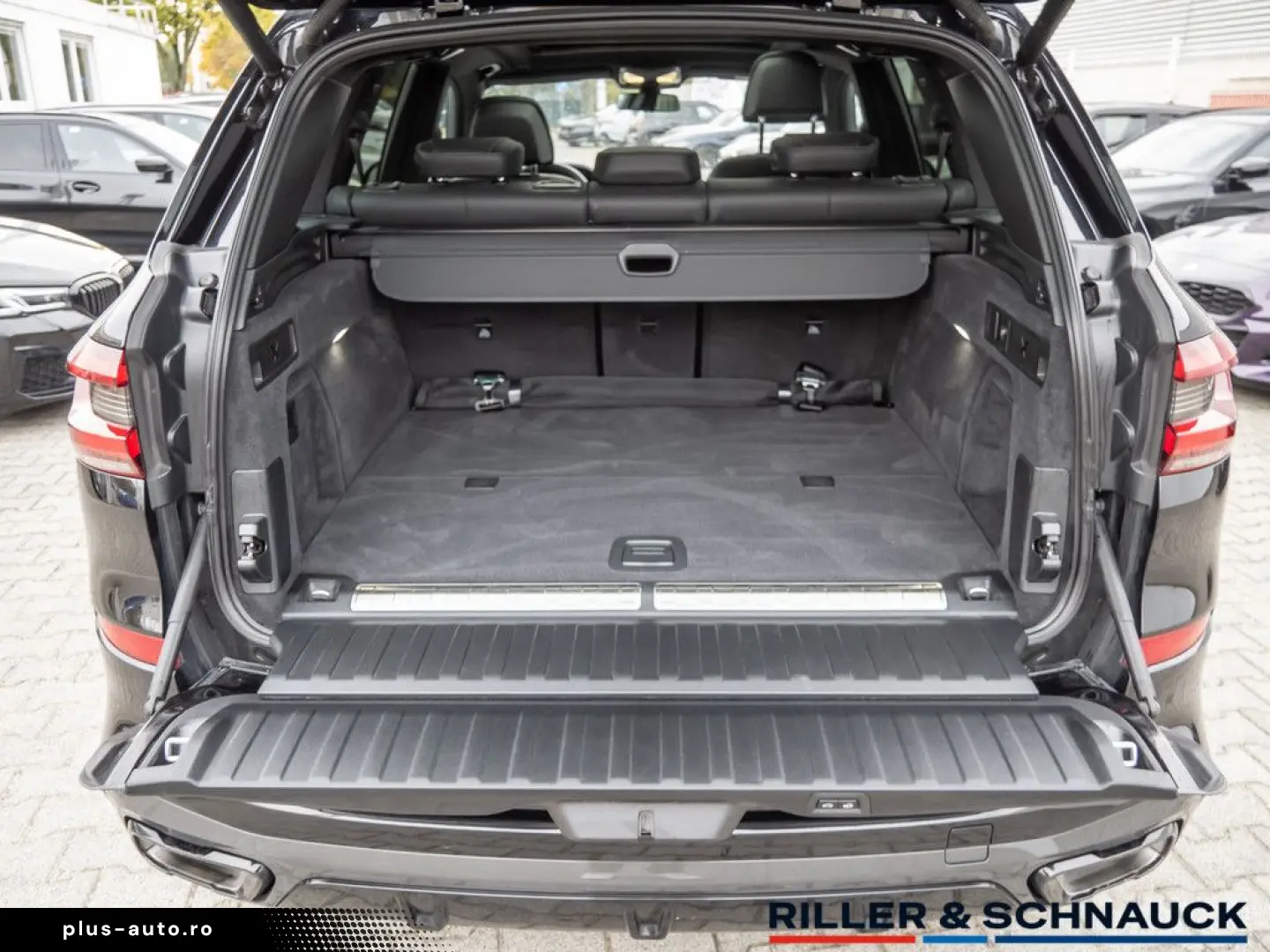 BMW X5 xDrive 45e M-Sport PANO LASER AHK H K AKTIVLE