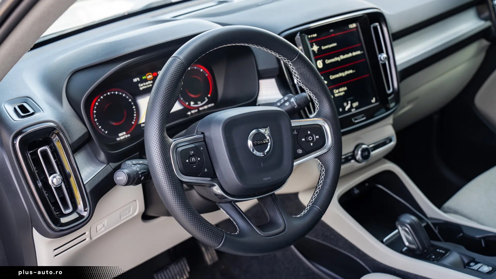 Volvo XC40 AWD D3 2.0 150CP Momentum Aut Led 360 H&K ACC