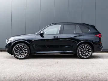 BMW X5 xDrive40i M Sport 381hp Pano ACC 360  H&K