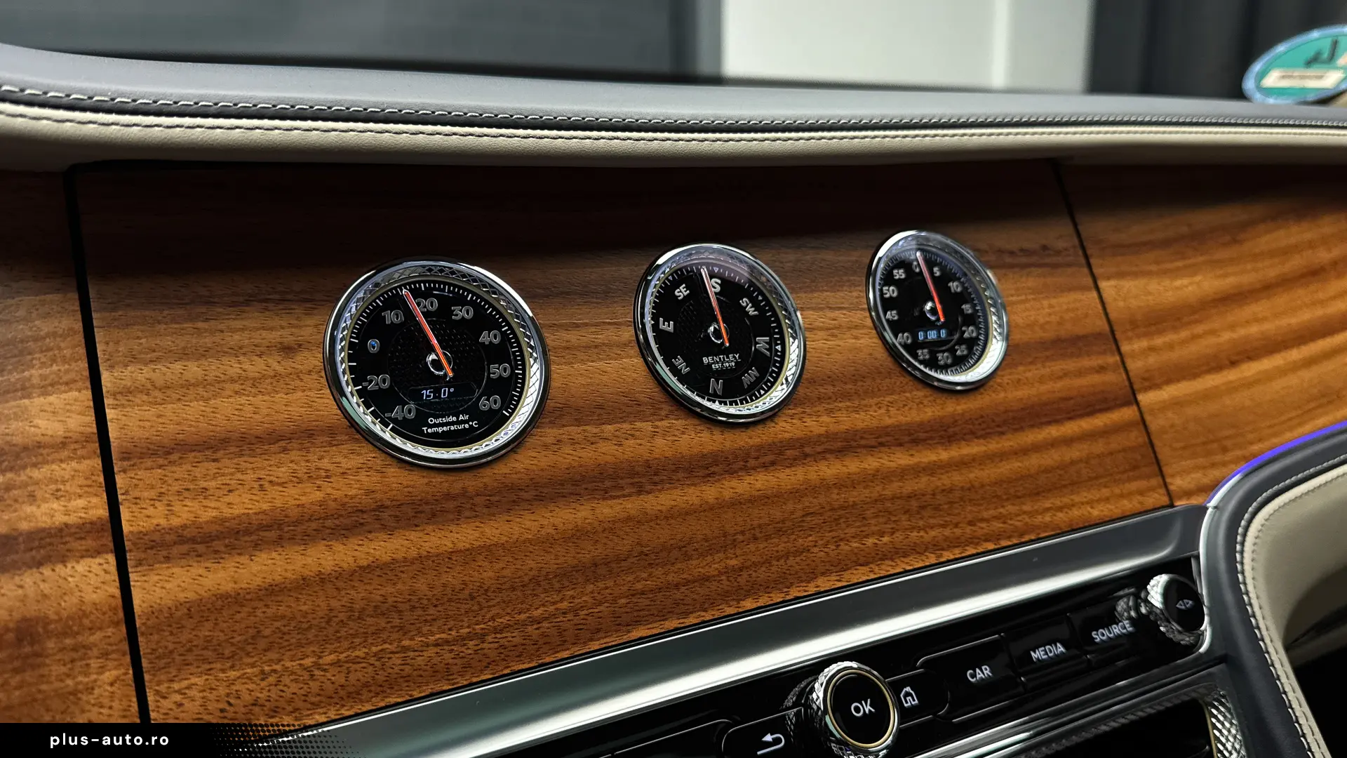 BENTLEY FLYING SPUR V6 2.9 HYBRID – 2023   544 CP