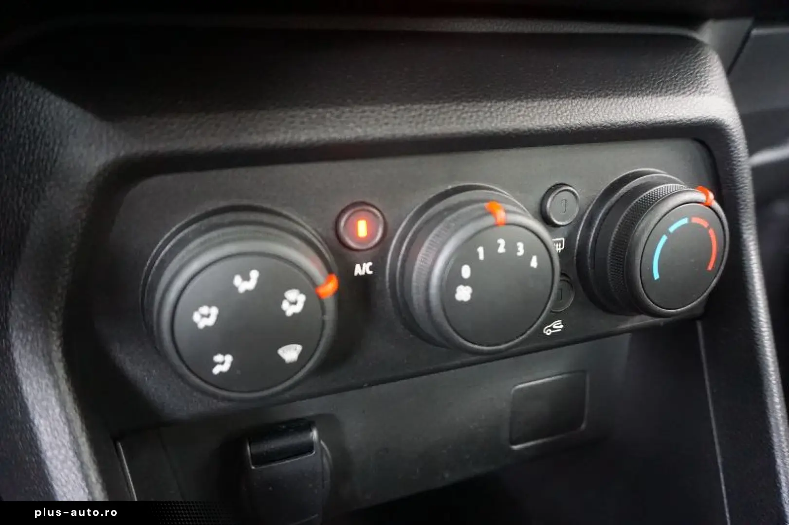 DACIA LOGAN 1.0 TCe 90CP Essential