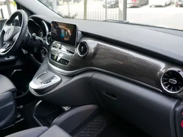 MERCEDES-BENZ V300 d 4MATIC EXTRALANG NIGHT AMG DISTRONIC