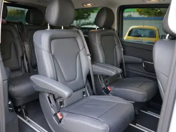 MERCEDES-BENZ V300 d 4MATIC EXTRALANG NIGHT AMG DISTRONIC