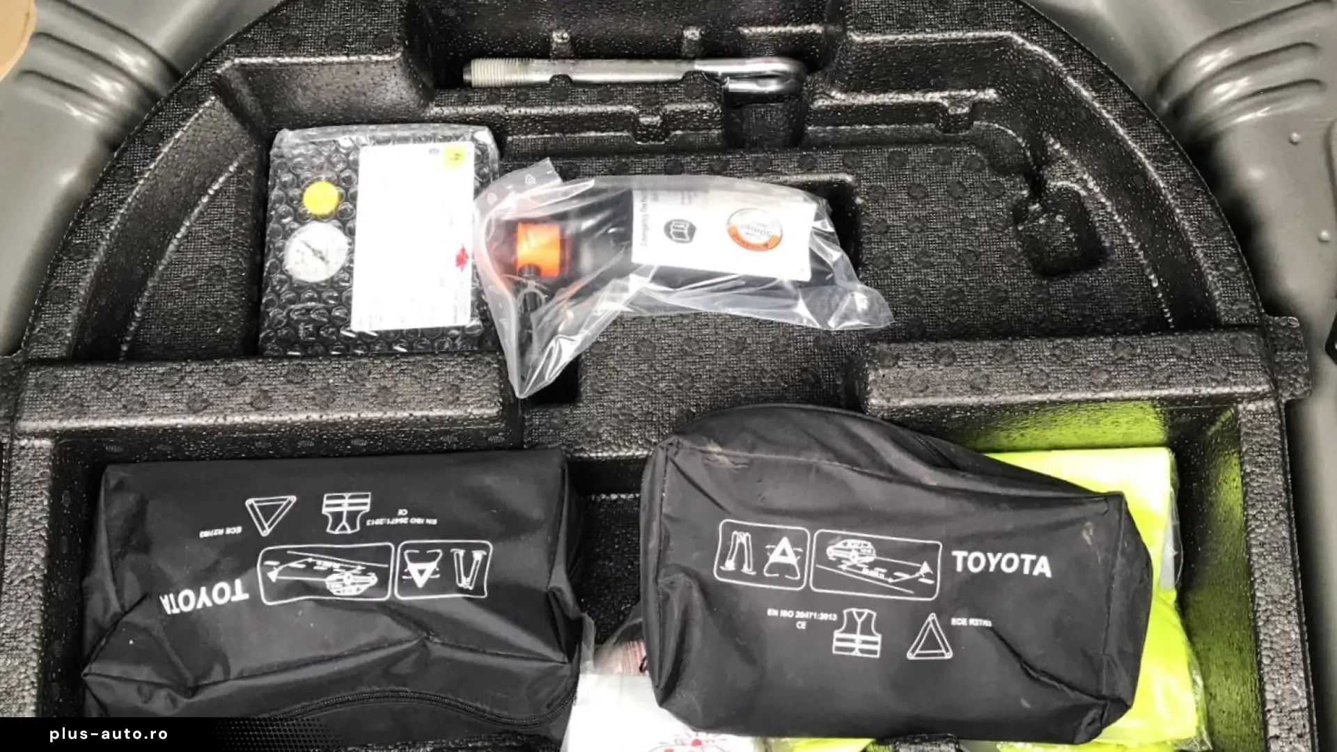 Toyota Yaris ACTIVE Hatchback