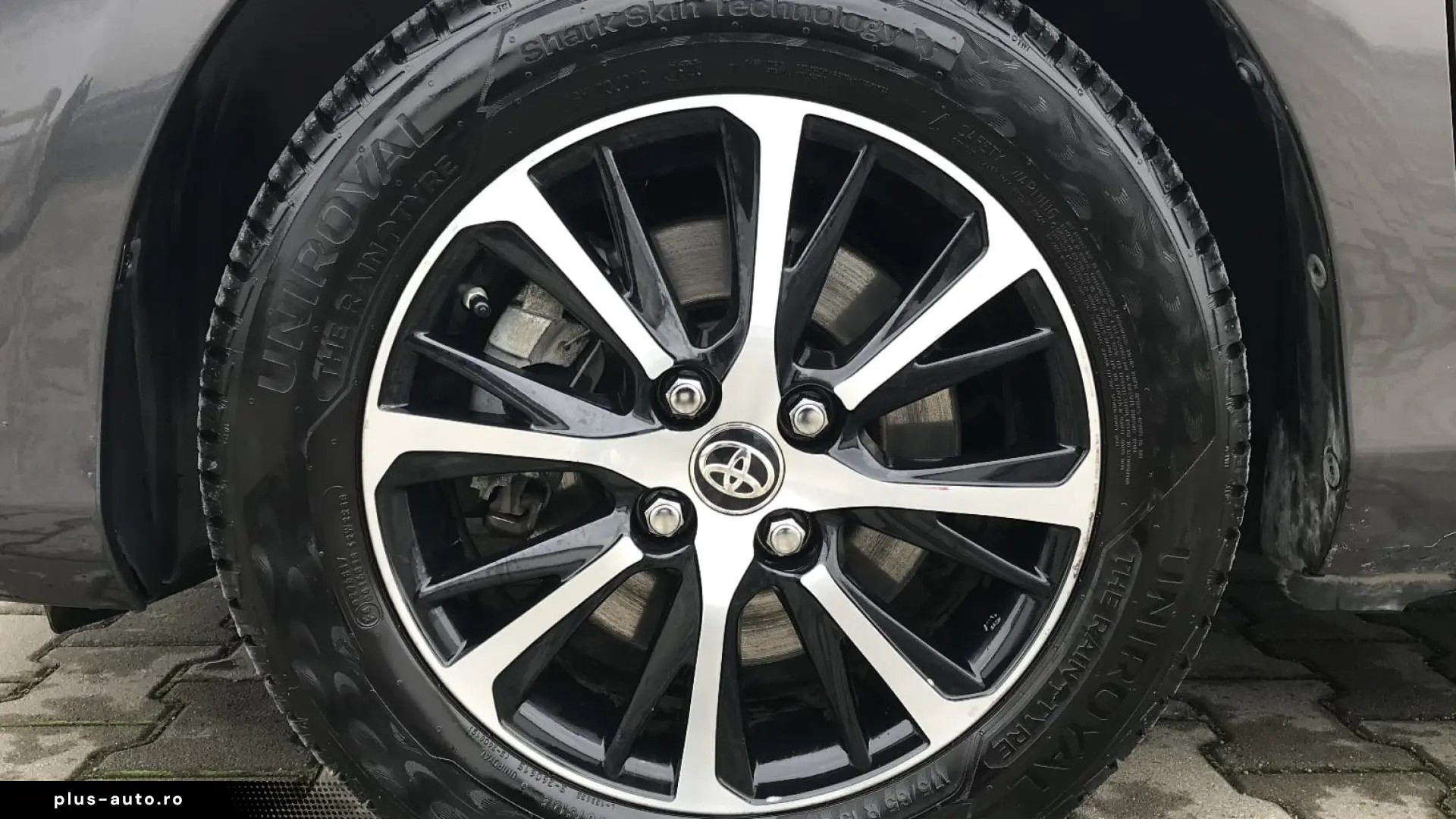 Toyota Yaris ACTIVE Hatchback
