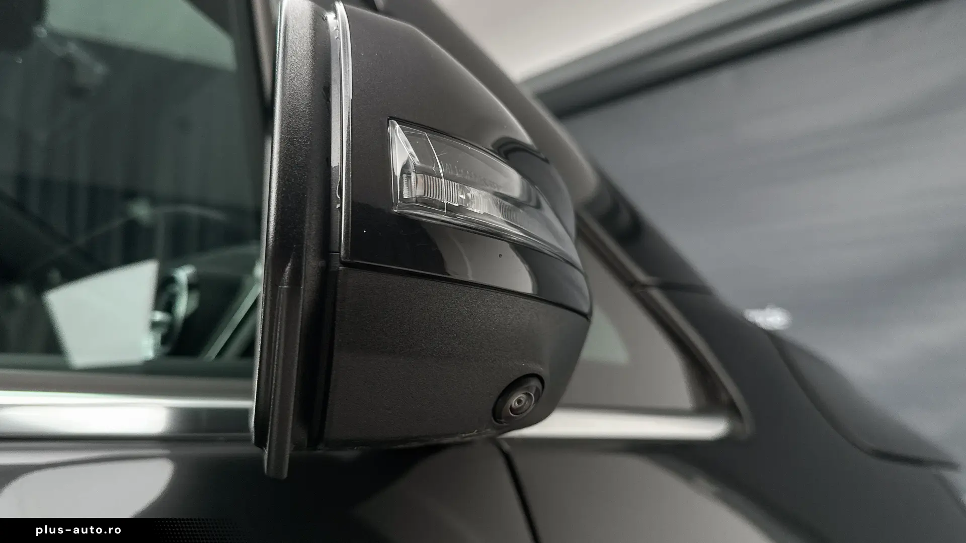 MERCEDES-BENZ V-Class 2025 — imagine 9