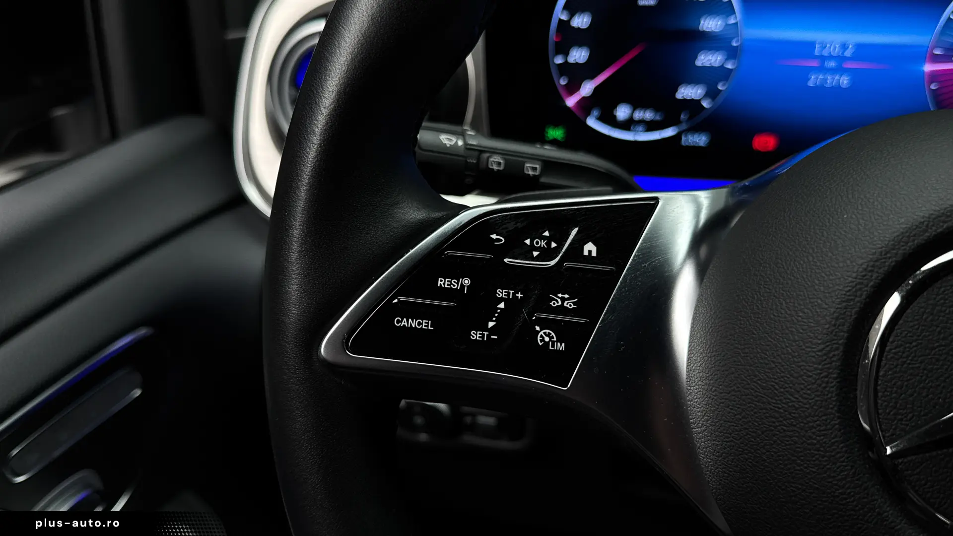 MERCEDES-BENZ V-Class 2025 — imagine 24
