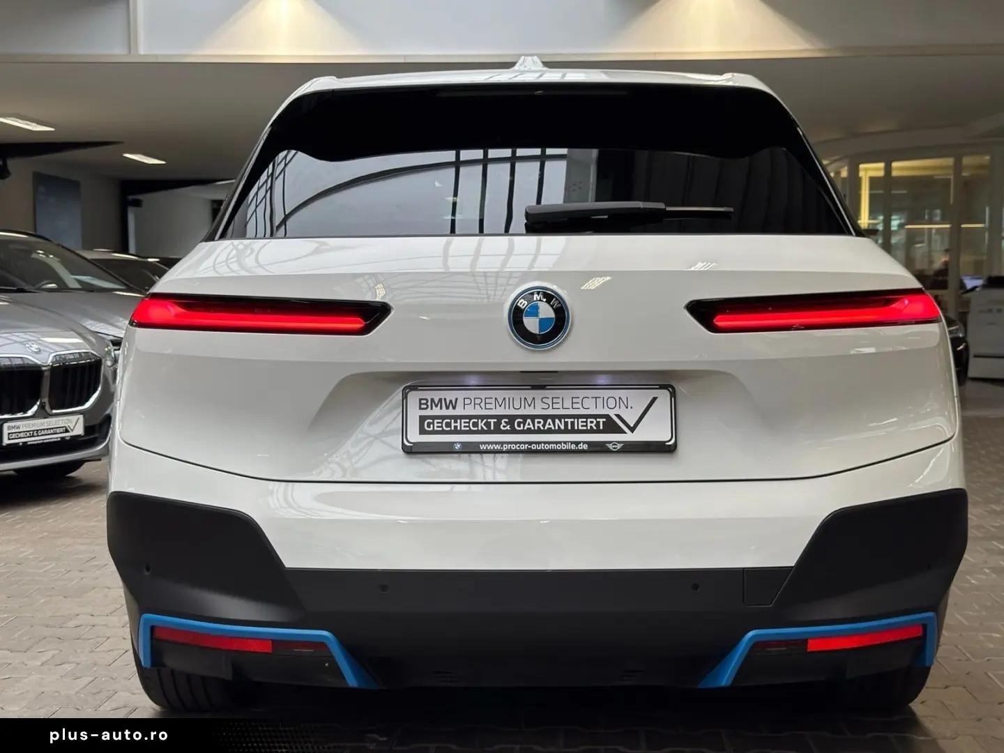 BMW iX xDrive40 LiveProf HuD H K Komfortzugang Shz