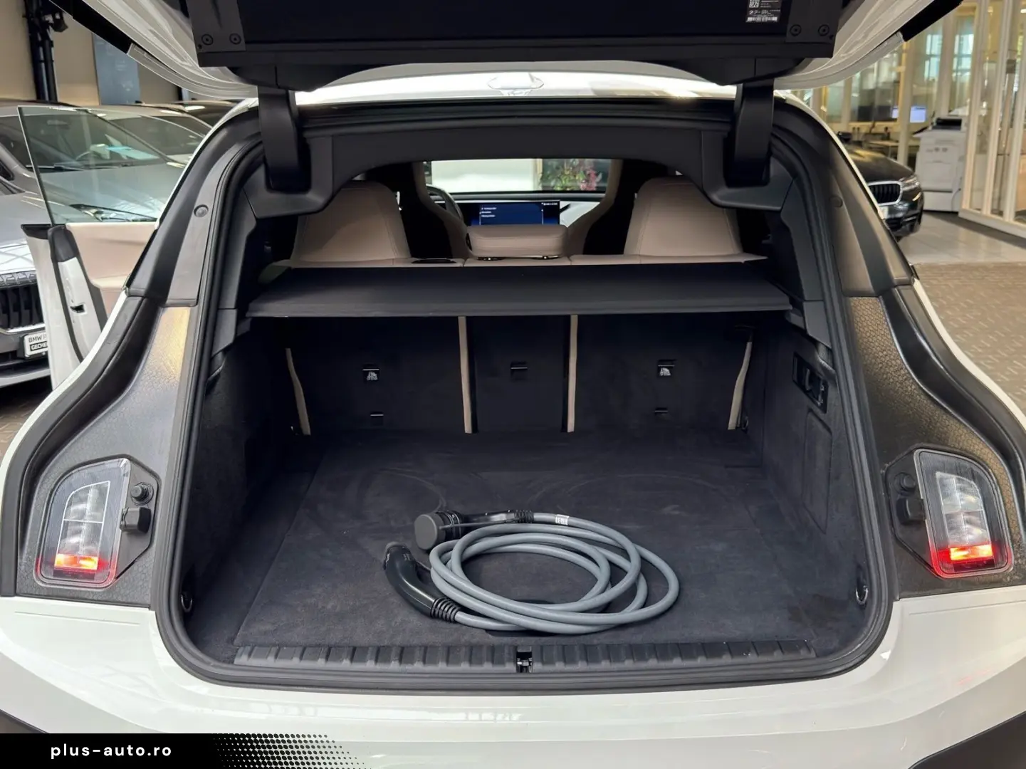 BMW iX xDrive40 LiveProf HuD H K Komfortzugang Shz