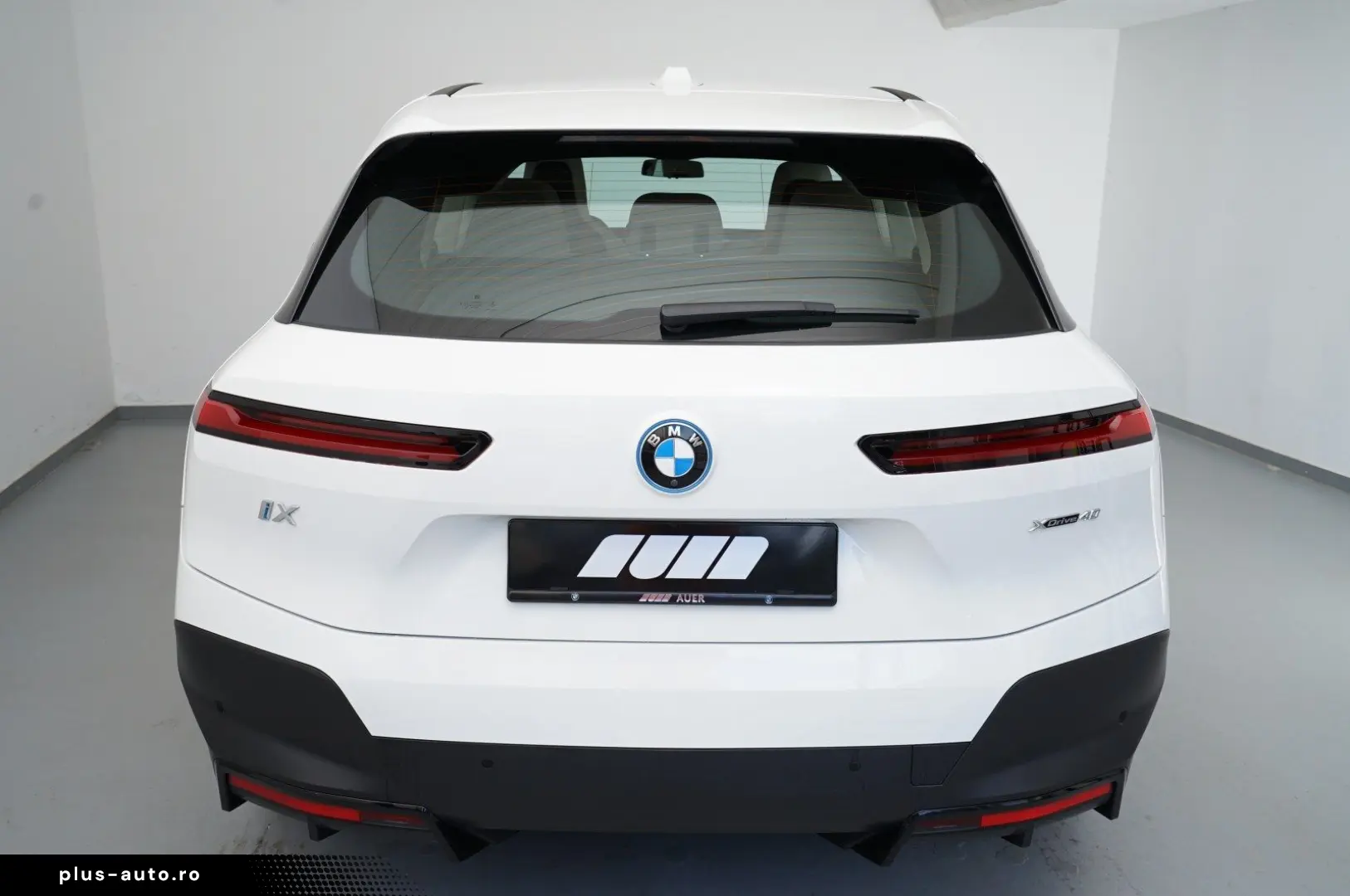 BMW iX xDrive40 AHK H K ACC PDC LASER