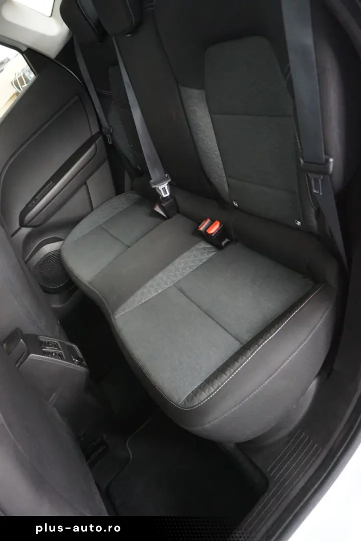 RENAULT CAPTUR 1.3 TCe MHEV 140CP Zen
