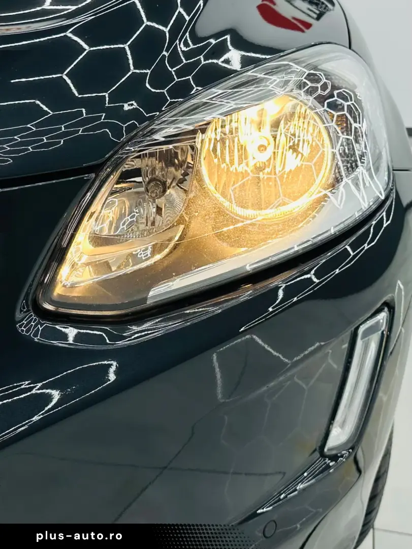 VOLVO XC60 2015 — imagine 9