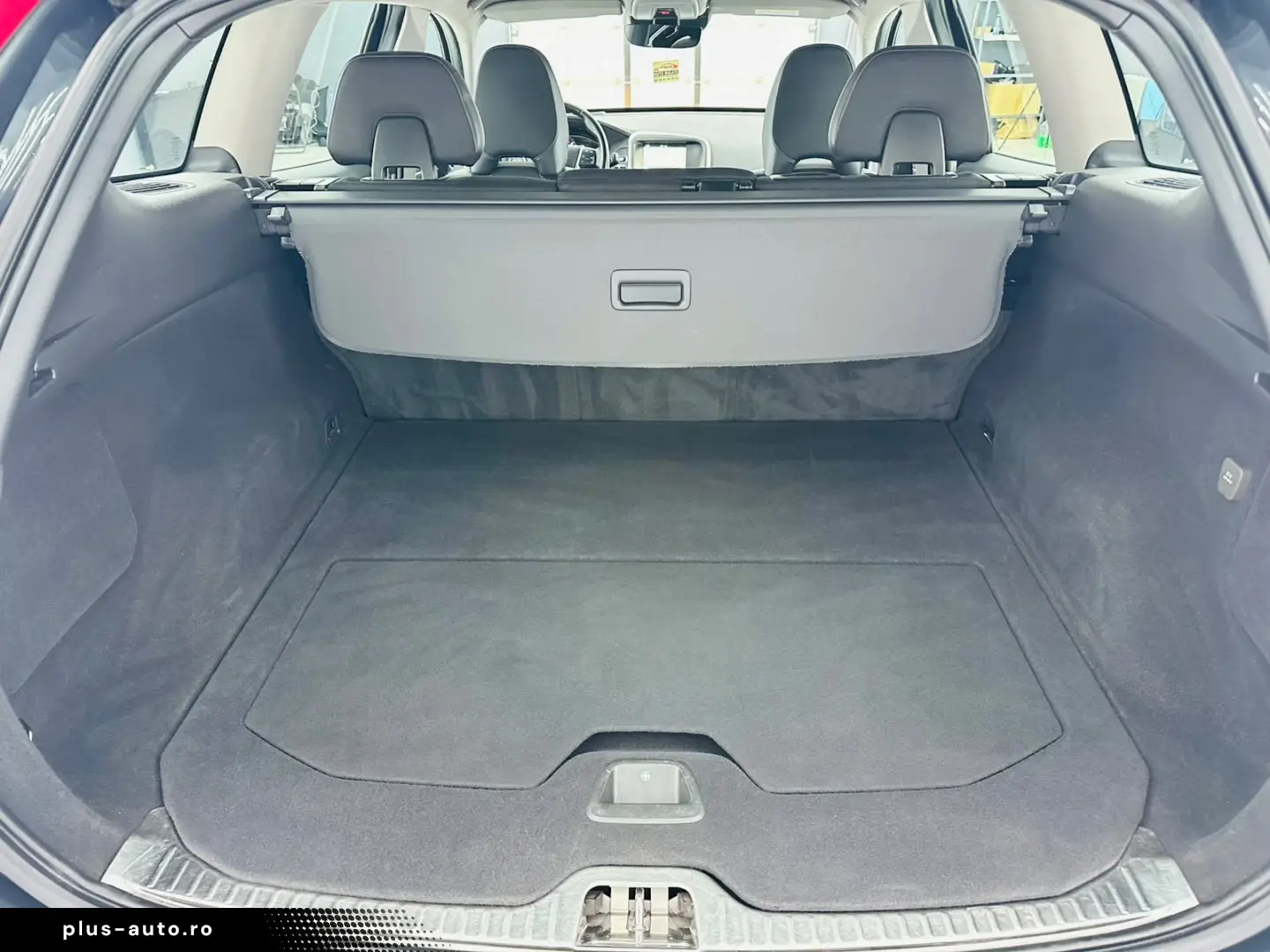 VOLVO XC60 2015 — imagine 16