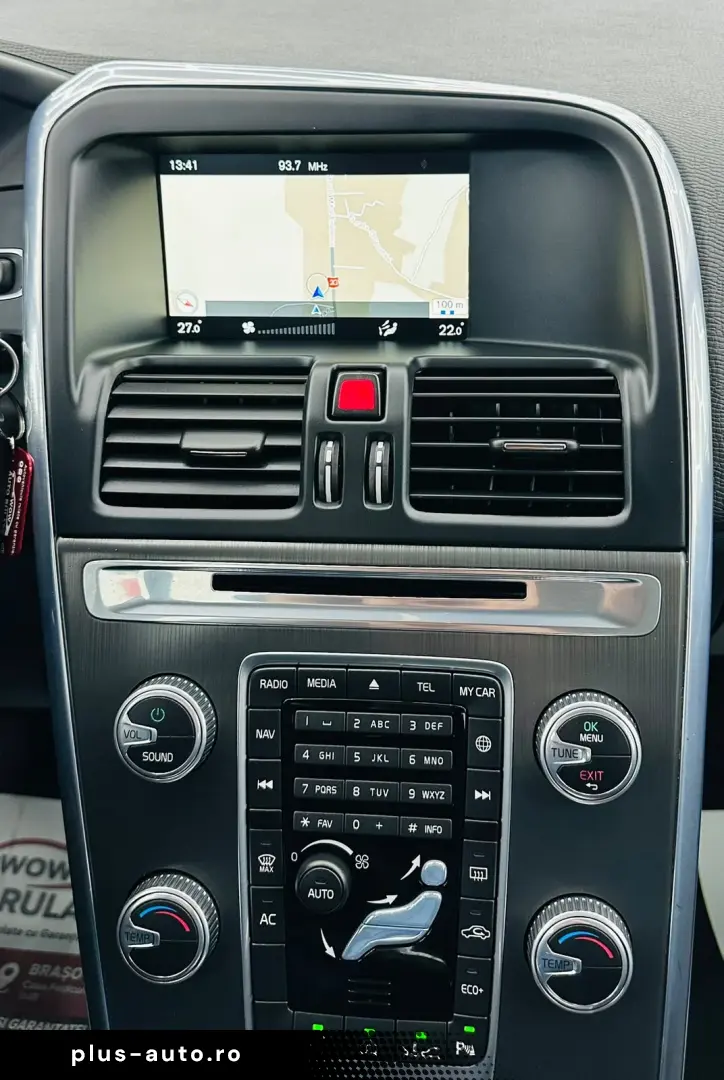VOLVO XC60 2015 — imagine 25