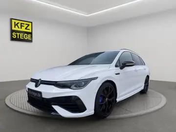 VW Golf VIII Variant R 4Motion  Perform. Pano 19