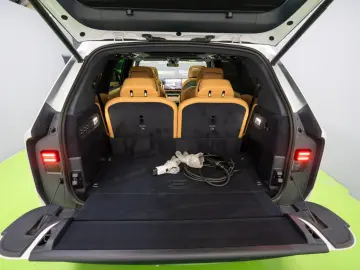 ZEEKR 9X ULTRA 70 Kwh AVAILABLE IMMEDIATELY FROM STOCK