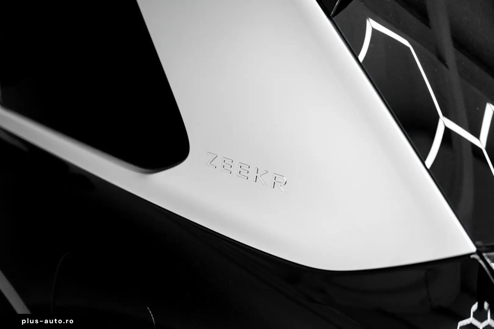 ZEEKR 9X ULTRA  FULL  SOFTWARE UPDATE 30.06.2026
