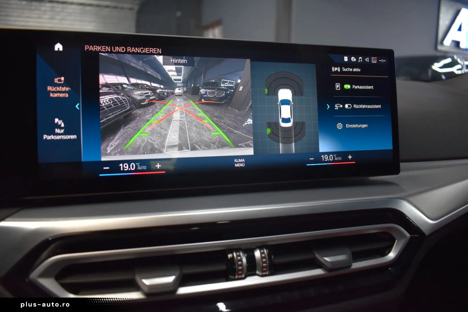 BMW Seria 3 2023 — imagine 13