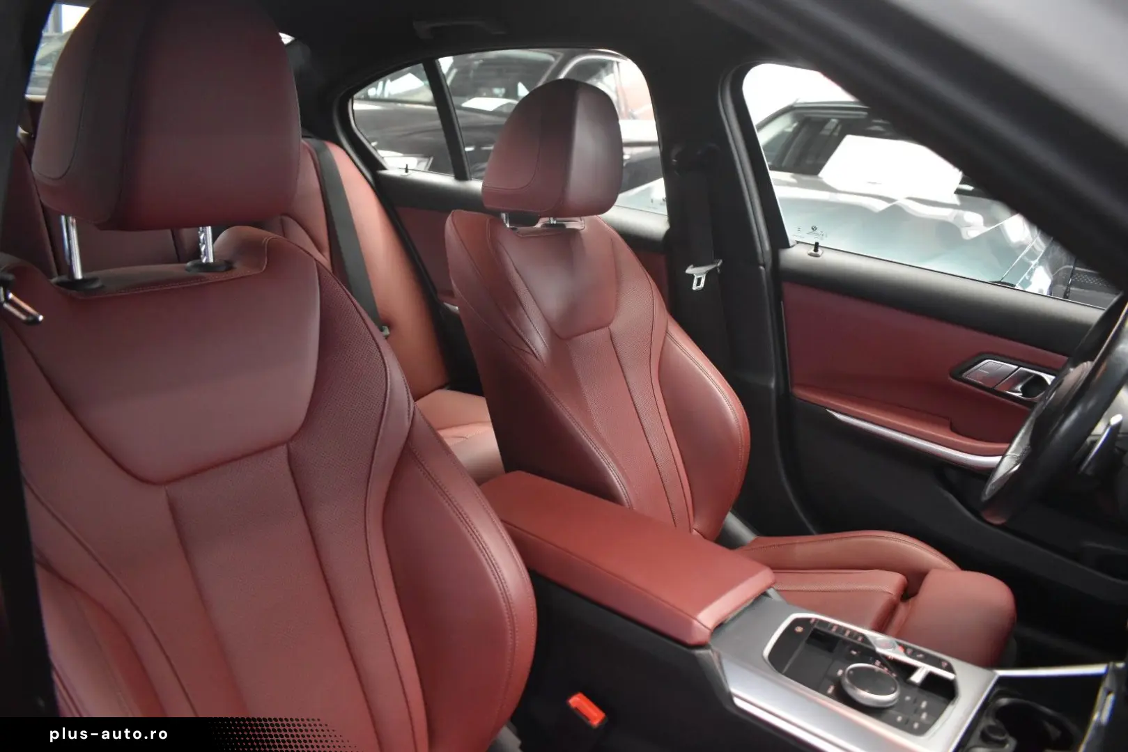 BMW Seria 3 2023 — imagine 16