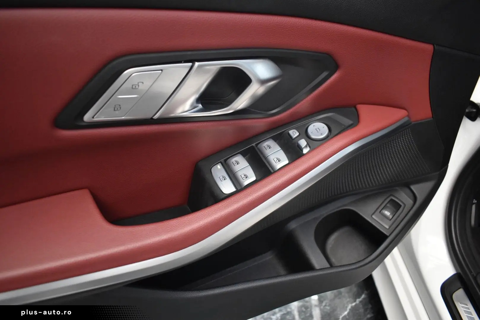 BMW Seria 3 2023 — imagine 17
