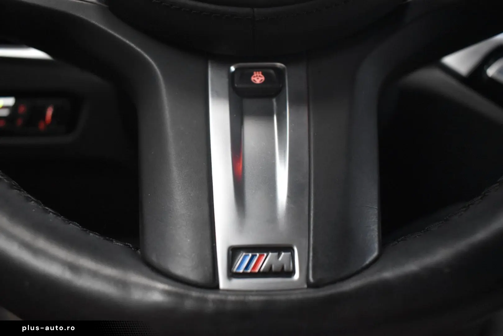 BMW Seria 3 2023 — imagine 24
