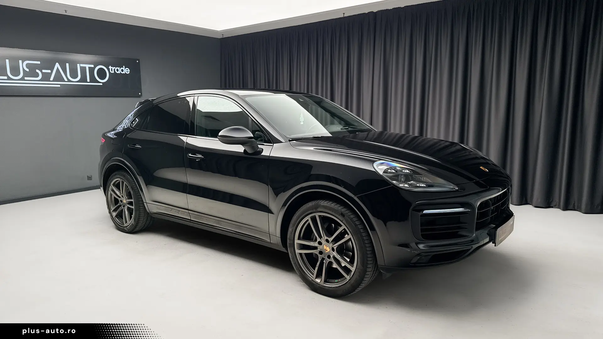 Porsche Cayenne Coupe Pano Matrix