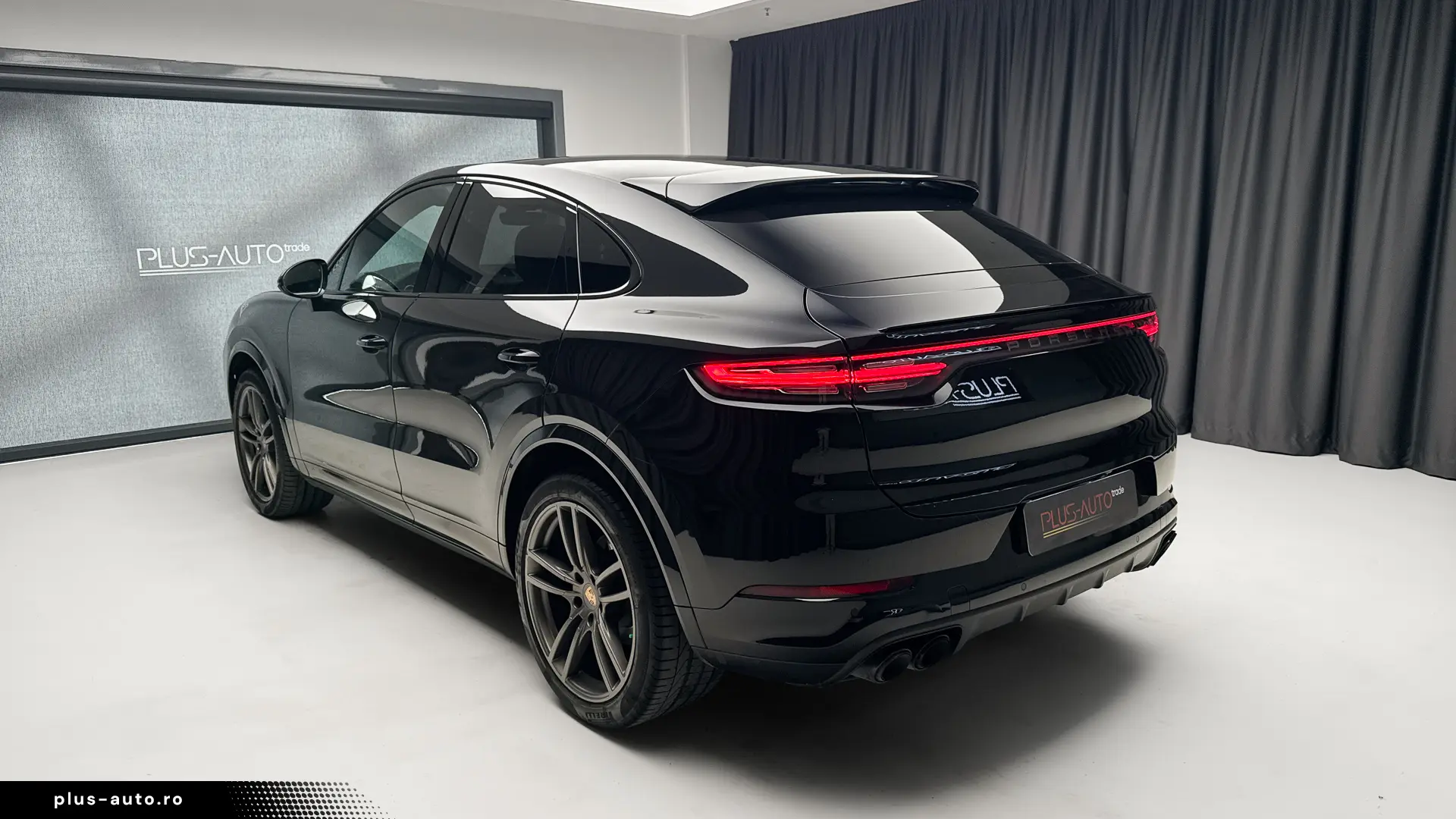 Porsche Cayenne Coupe Pano Matrix