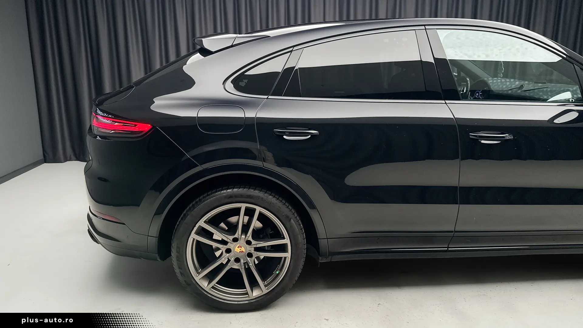 Porsche Cayenne Coupe Pano Matrix