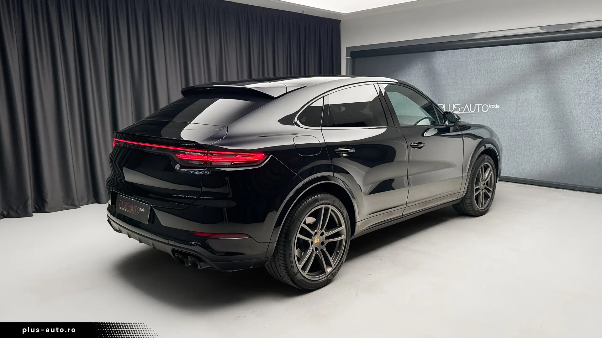 Porsche Cayenne Coupe Pano Matrix