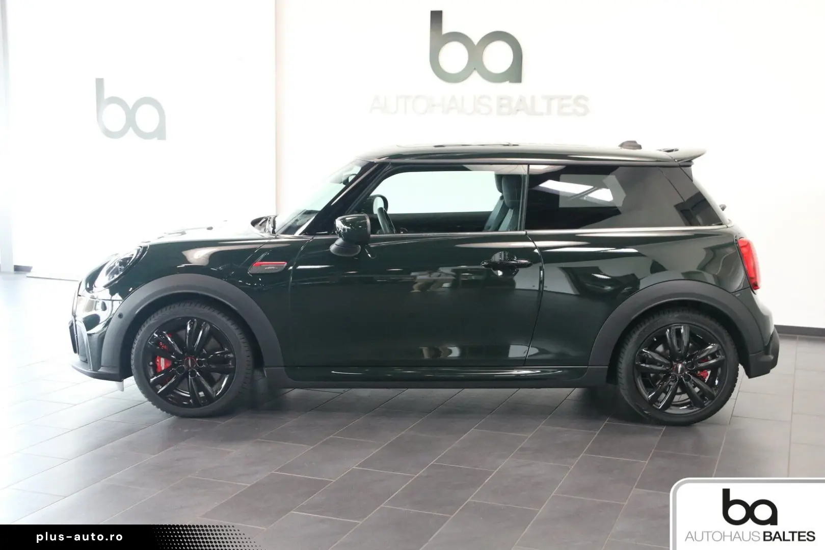 MINI JCW 17  Pano Park HuD Navi LED Kam BlackAutom.