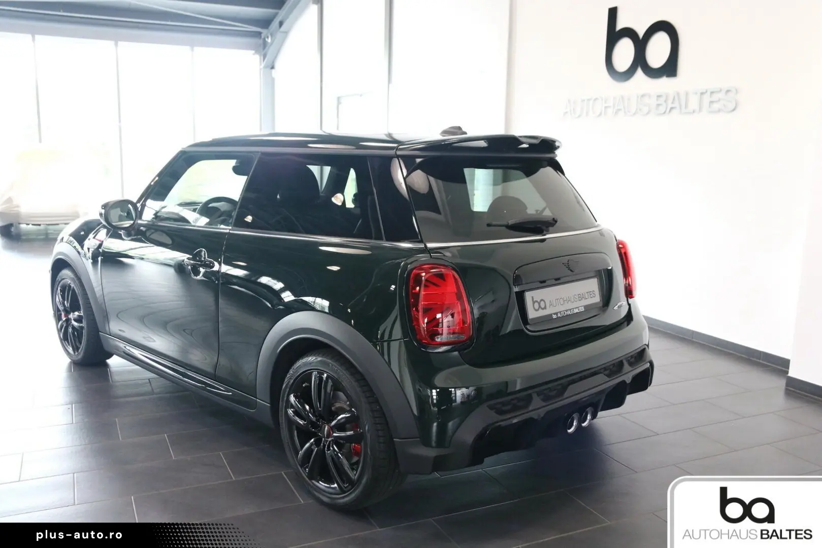 MINI JCW 17  Pano Park HuD Navi LED Kam BlackAutom.