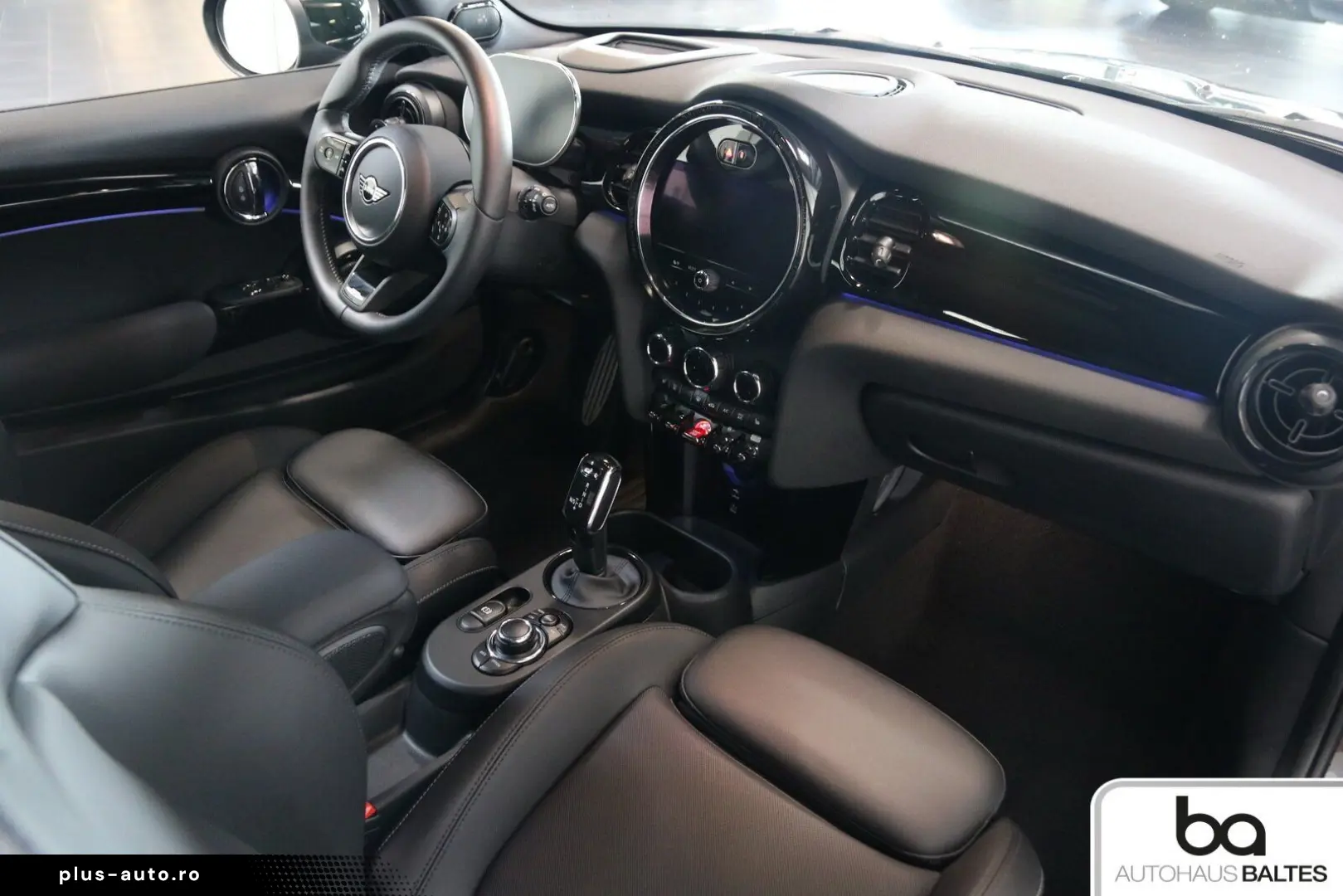 MINI JCW 17  Pano Park HuD Navi LED Kam BlackAutom.