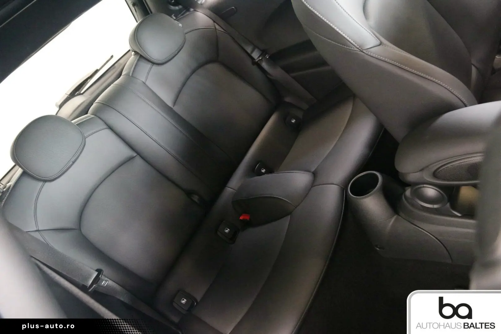 MINI JCW 17  Pano Park HuD Navi LED Kam BlackAutom.