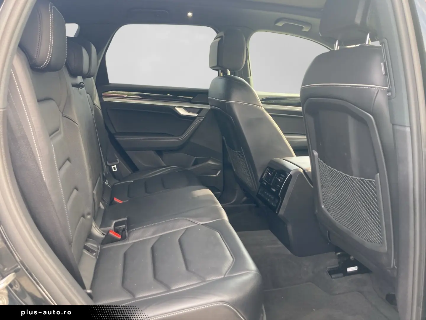 VW Touareg eHybrid ELEGANCE LM21 LEDER HuD AHK